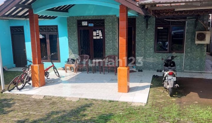 Rumah Starstegis Dekat Pintu Tol Sawangan