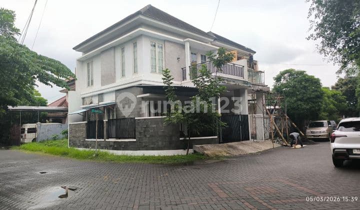 Rumah Elit di Perumahan Galaxy Bumi Permai Araya 2, Surabaya