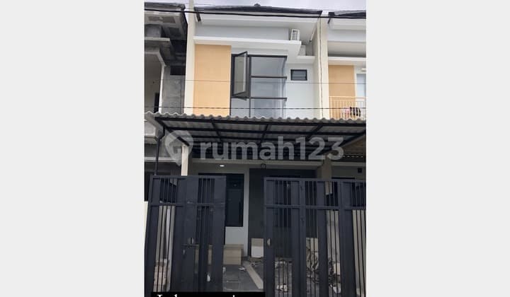 Rumah Baru Modern di Royal Paka Residence - 3KT, 3KM, Strategis