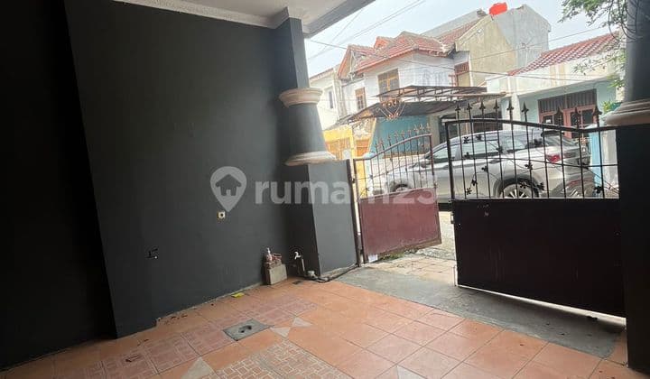 Disewakan Rumah 2Lantailokasi Harapan Indah 1 Bekasibisa untuk Mess