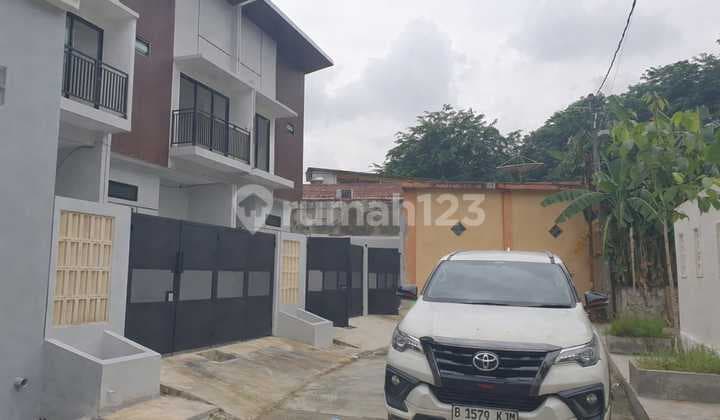 Dijual Rumah Baru 2 Lantai di Perumahan Harapan Jaya Bekasi Kota