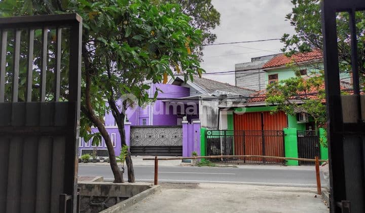For Sale Fast and Cheap by the Road for Business Marunda Cilincing