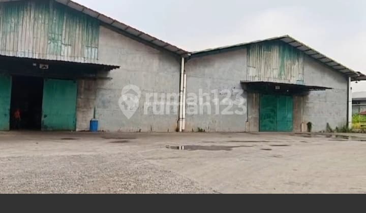 Gudang Besar Jatake bisa Kontainer40ft Cocok untuk Pengusaha