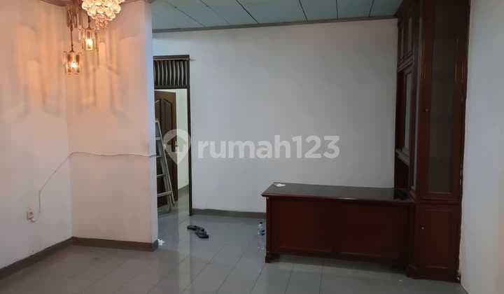 DIJUAL CEPAT Rumah 2 Lantai di Kayu Putih Jakarta Timur