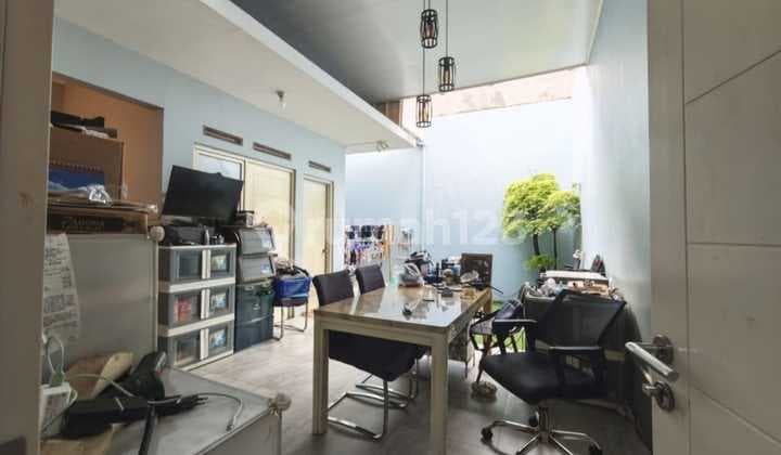 Dijual Rumah Siap Huni 2 Lantai di Kota Harapan Indah, Cluster Vasana, Bekasi