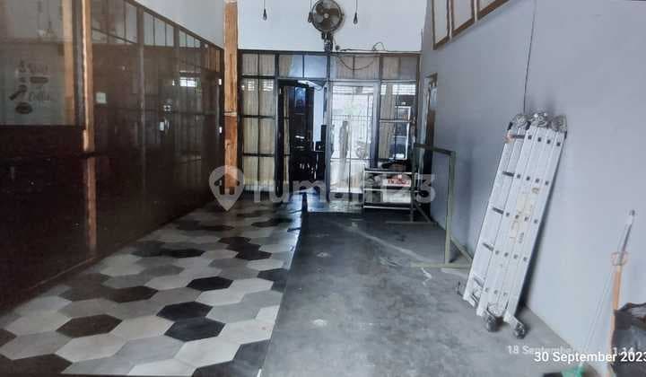 For Sale House and Business Premises on Jl Daan Mogot, West Jakarta