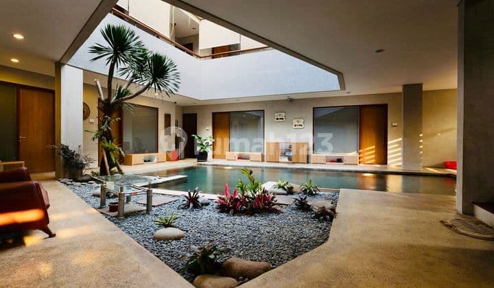 Hotel Eksklusif 3 Lantai 17 Kamar Lengkap Kolam Renang di Karawaci Tangerang