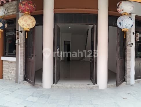 Rukan Osaka di Pik 2 4.5X10 Cocok untuk Usaha Dekat Taman Doa