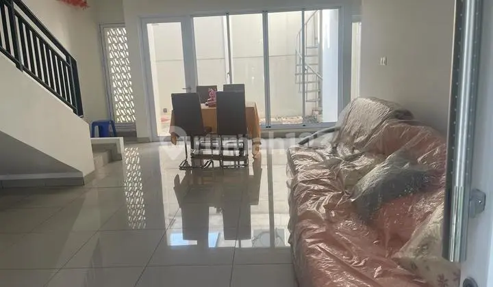 Dijual Rumah 2 Lantai di Summarecon Cluster Amanda Full Furnished Hunian Asri dan Nyaman Siap Huni