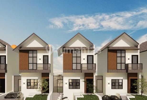 Cool-Aired House in Lembang on a Gentle Slope in the Griya Jambudipa Housing Complex