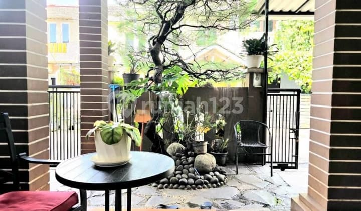 Rumah Bagus2 Lantai Semi Furnished Nusa Loka BSD