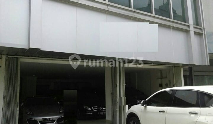 Disewakan Gedung Ex-showroom Fatmawati Jakarta Selatan