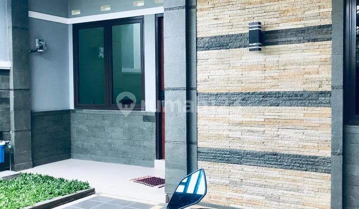 Dijua Rumah Mewah Bangunan Baru Dijalan Mekarwangi Sariwangi
