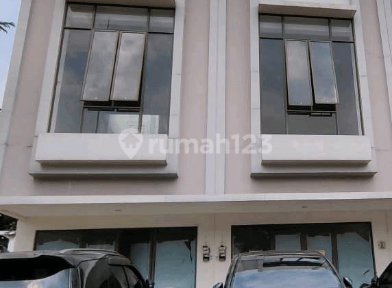 Ruko Strategis Renovasi Aniva Junction Gading Serpong Jual/Sewa