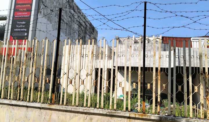 Dijual Rumah Hitung Tanah di Nol Jalan Raya Mayjend Sungkono,Surabaya