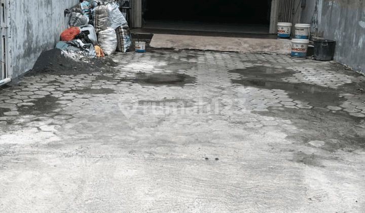 Disewakan Ruko Raya Manukan