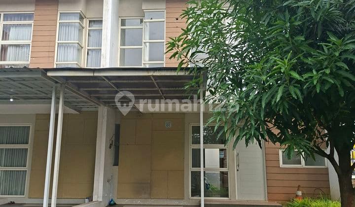 Di Sewa Rumah Hook Paling Depan Dalam Cluster