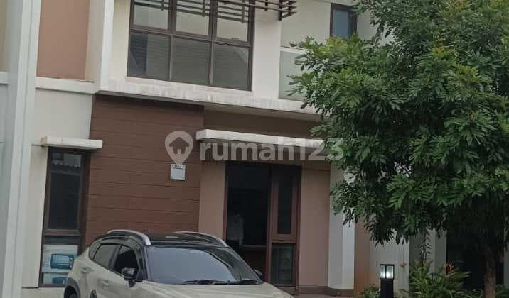 Rumah, SHM, di Summarecon Bekasi,