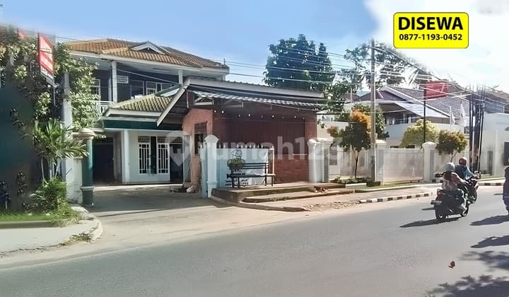 Rumah Bagunan 422 M2 Pinggir Jalan Raya Way Halim