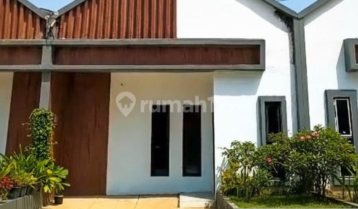 Subsidized Conceptual Minimalist House in a Complex in Bandar Lampung