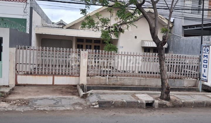 Rumah Tinggal Lokasi Strategis di Jl Ks Tubun Kota Cirebon