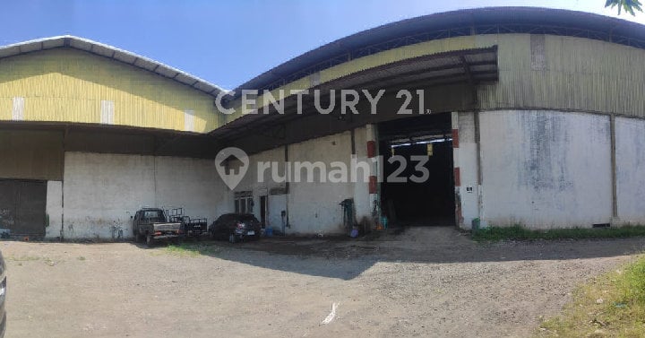 Spacious Warehouse in Petireman Street Warehouse Location, Cirebon