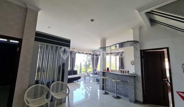 Luxury Living In Nature Rumah Cantik dengan View Alam Terbuka