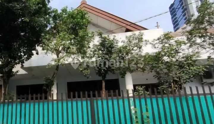 Rumah Second Terawat di Setiabudi Kuningan Jakarta Selatan