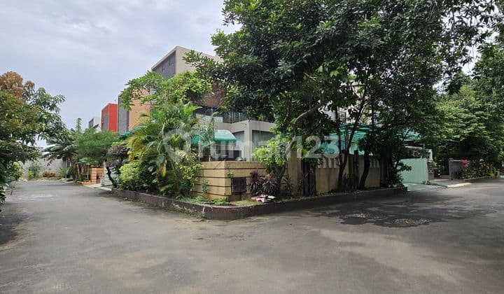Rumah Second Hook Dalam Cluster di Billymoon Pondok Kelapa
