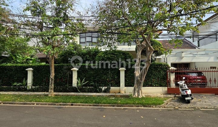 Rumah Dalam Komplek Kayu Putih Lingkungan Tenang Dekat ke LRT