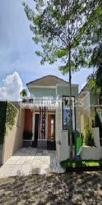 Dijual Rumah Modern Full Furnish Dekat Exit Tol di Cemorokandang Malang