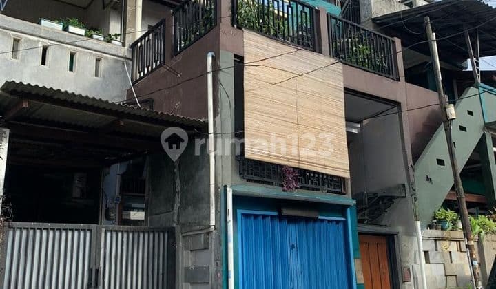 rumah di jalan swadharma ulujami, Jakarta Selatan
