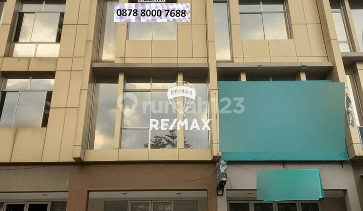 For Rent Ginza Rukan - Green Village Tangerang. Land Area 67.5 M2 ( W4.5 X L15 ). Building Area 202.5 M2 ( 3.5 x Land Area ).