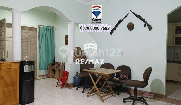 Dijual Rumah , 2 Lt., di Crystal Gading Serpong