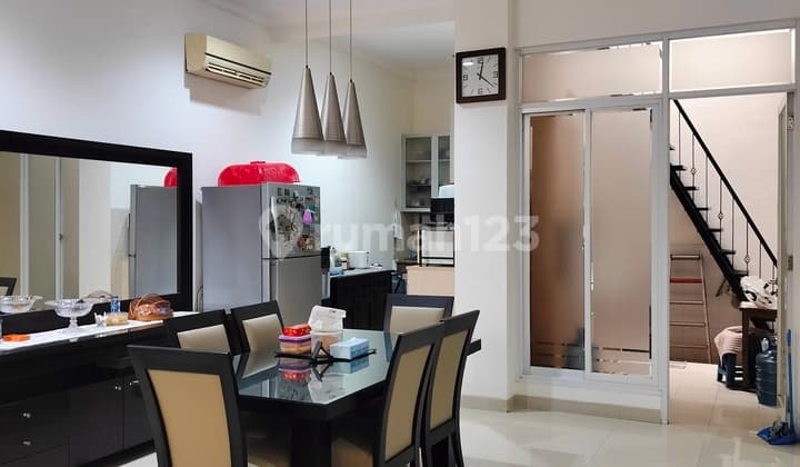 House in Kelapa Gading, Within a Cluster, Wide Road, Has a Garden