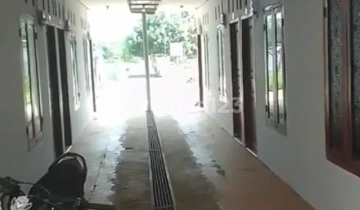 Rumah Kost 19 Pintu + Lahan Tanah Dekat Tol Dawuan ,Cikampek.