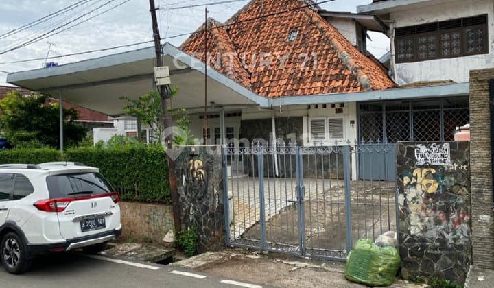 Rumah Tua Hitung Tanah di Jl Sawahlunto Jaksel LT 393M2