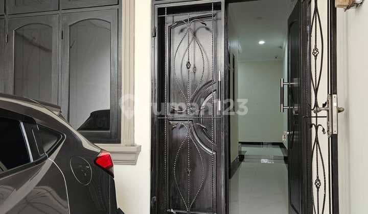 Brand New 3-Story Boarding House in Kelapa Gading Bcs