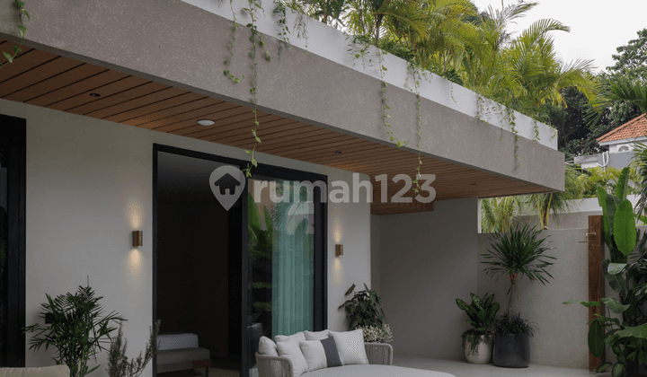 Dijual Villa Freehold 4 Kamar - Gated Estate Riverside Pererenan