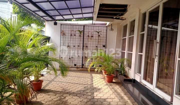 Rumah 5 Kamar di Kemanggisan Jakarta Barat