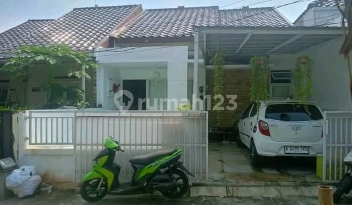 Rumah Second Ada Mini Pool Anak Siap Huni