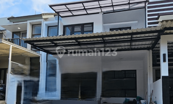 Rumah Brand New Emerald Townhouse Garden View Discovery Aluvia