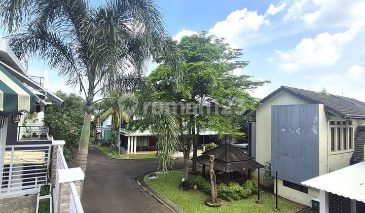 Rumah Bagus Di Emerald Townhouse Bintaro 2 Lt Dengan Teras Atas