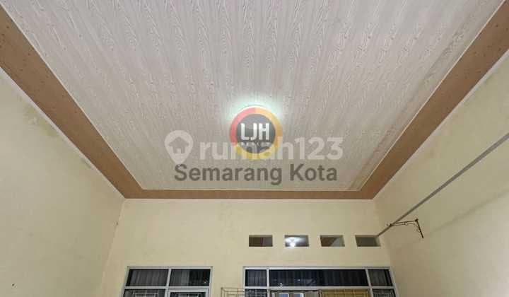 Business Building in the Nongkosawit Area