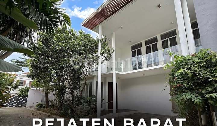 Luxurious House Private Pool Pejaten Barat