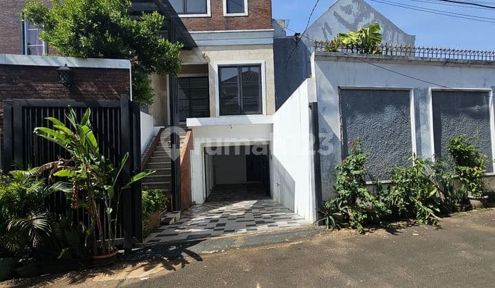 Rumah Siap Huni Veteran Dekat Pondok Indah