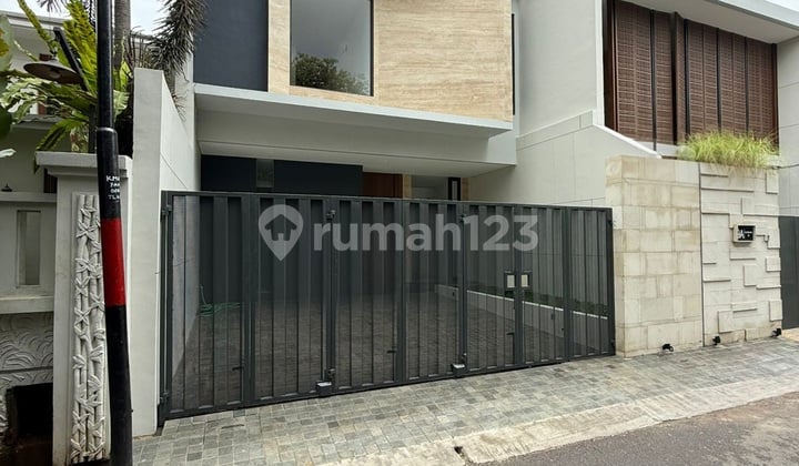 Rumah Baru Siap Huni Private Swimming Pool Kemang