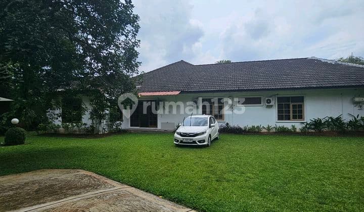 Disewakan Rumah Klassik Luas 1.692 M2 Rp 500 Jt Thn