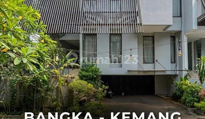 Townhouse Modern Tropical Kemang Bangka