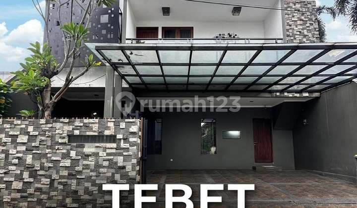 Rumah Akses 2 Mobil Private Pool Tebet Timur